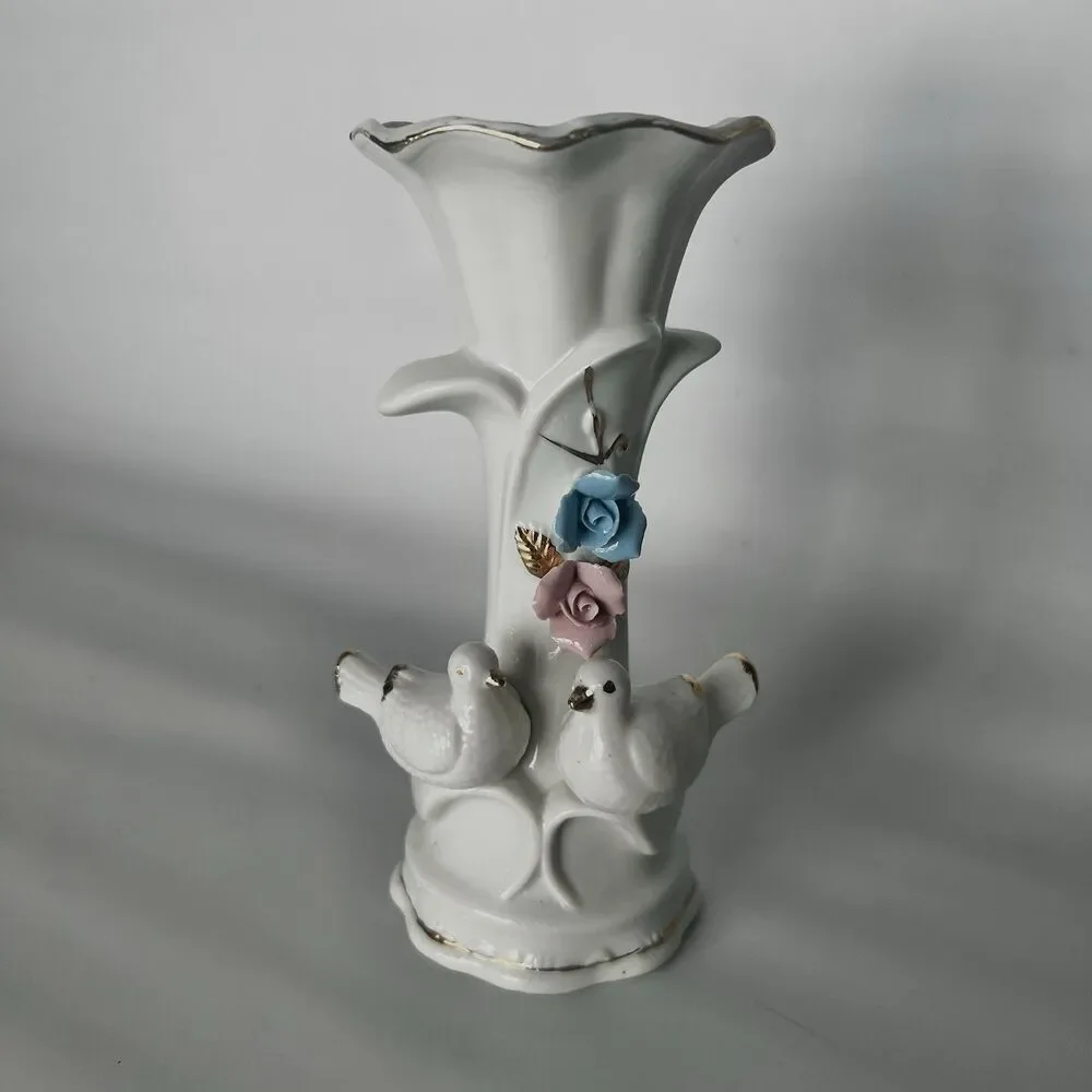 VTG Shiah Yih Porcelain Vase- Doves & Applied Blue/Pink Flowers- Gold Trim 6.5”
